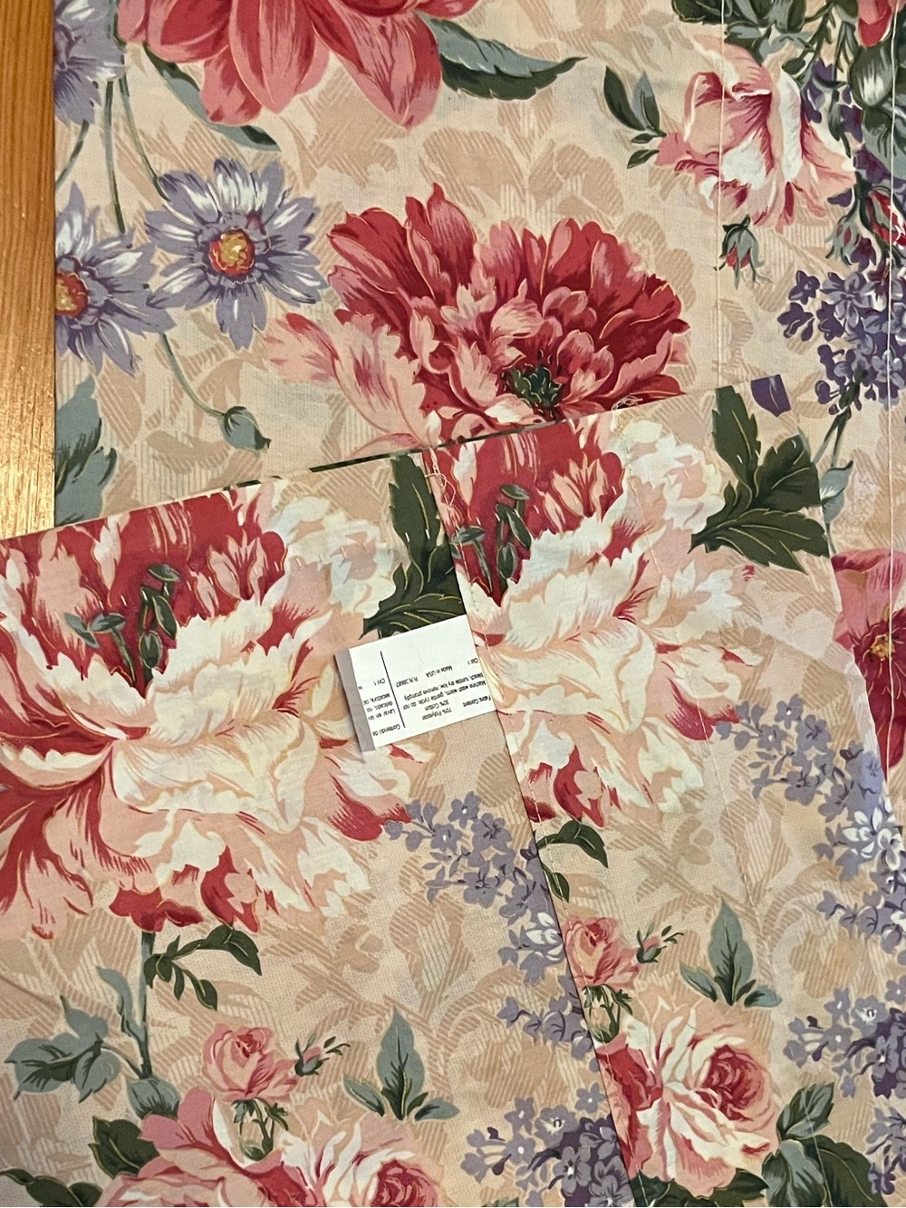 Vintage Floral Valance 80”/ 16” - Picture 14 of 16